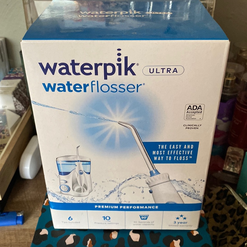 Waterpik Waterflosser ULTRA NIB